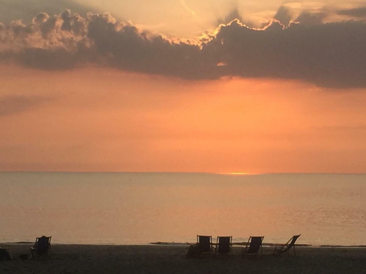 Bed En Beach Katwijk aan Zee ภายนอก รูปภาพ